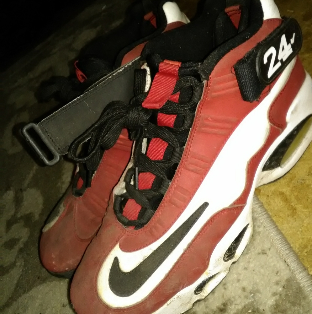 Nike Air Griffey Max 1 Cincinnati Reds size 10.5